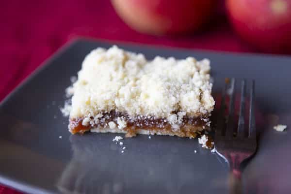 crumbly apple pie bars, easy to make,